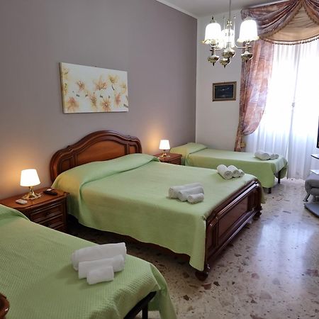 Residenza Margherita - Centralissima サレルノ エクステリア 写真