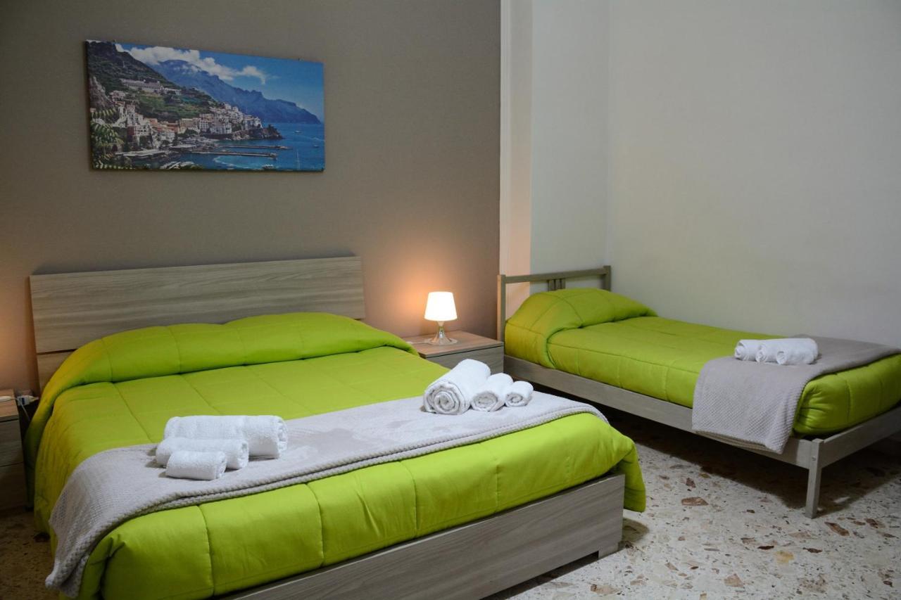 Residenza Margherita - Centralissima サレルノ エクステリア 写真