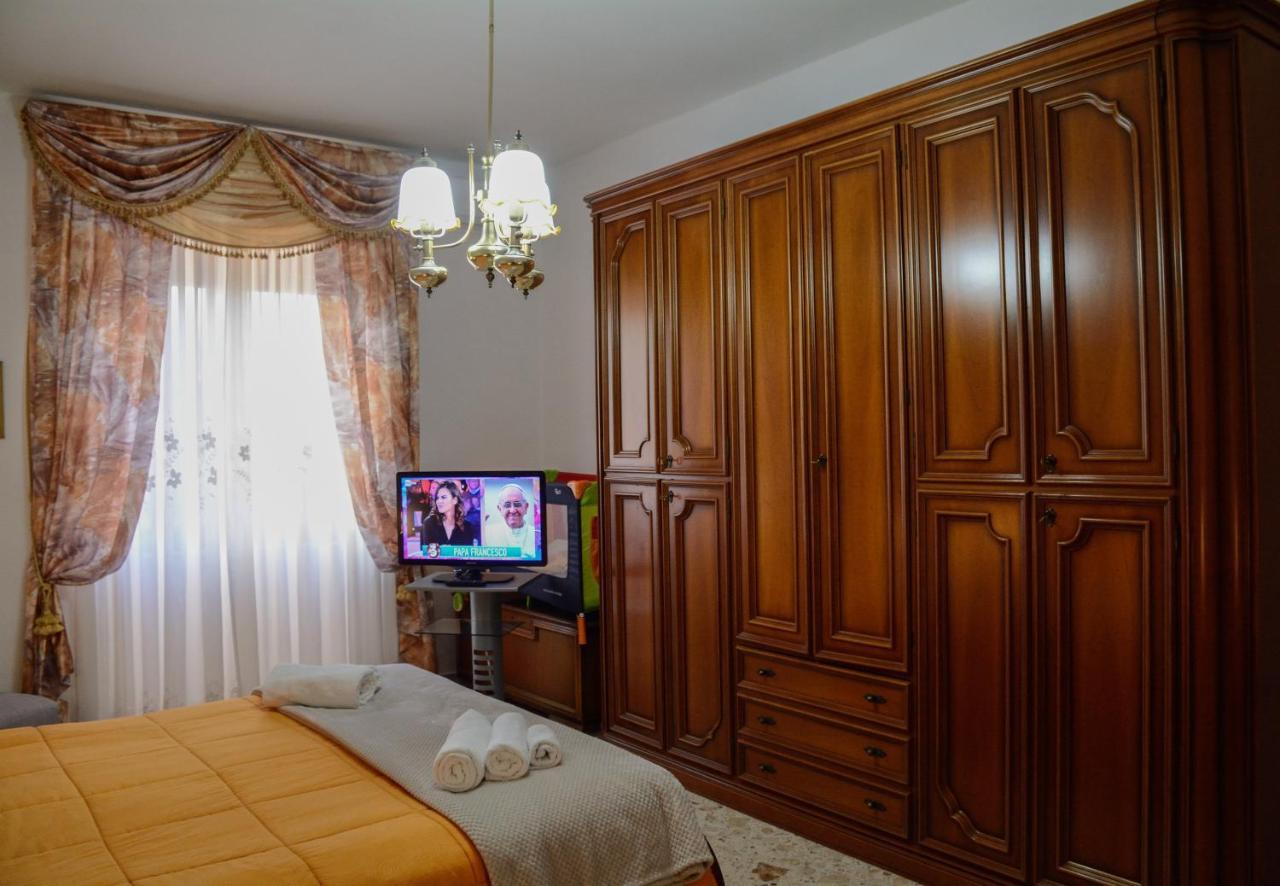 Residenza Margherita - Centralissima サレルノ エクステリア 写真