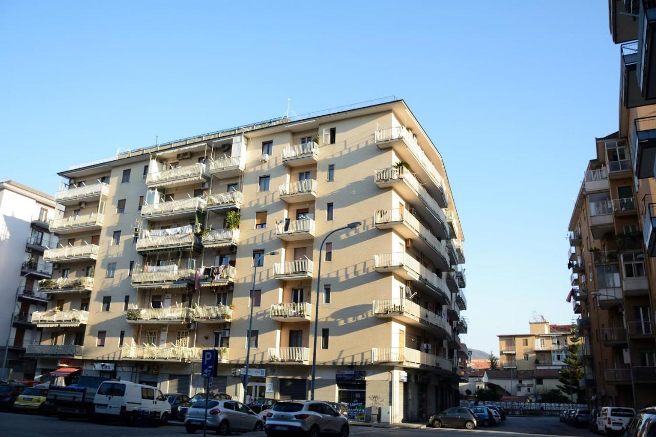Residenza Margherita - Centralissima サレルノ エクステリア 写真