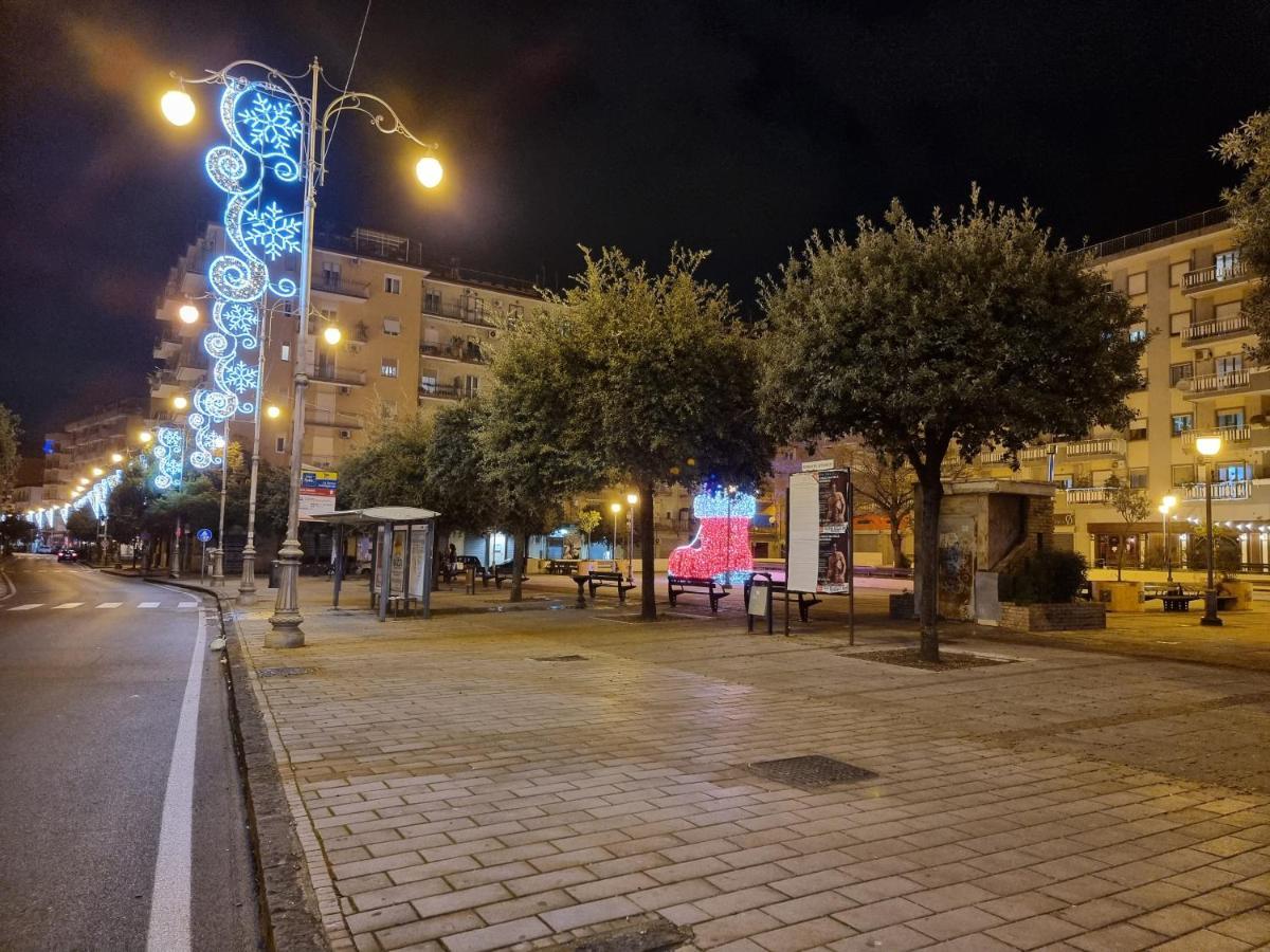 Residenza Margherita - Centralissima サレルノ エクステリア 写真