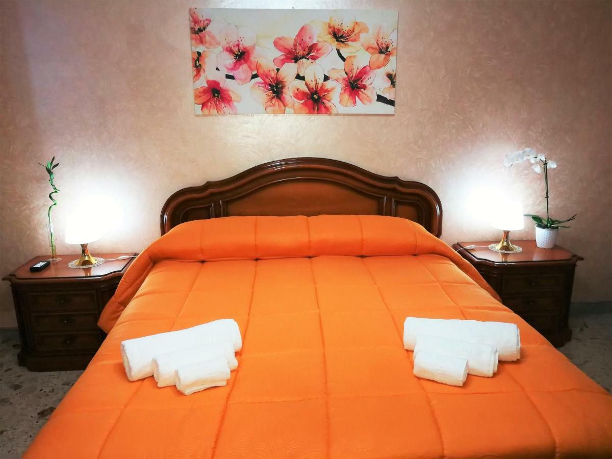 Residenza Margherita - Centralissima サレルノ エクステリア 写真